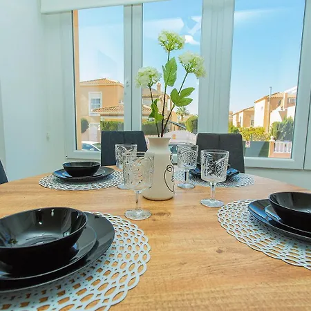 159 Cozy Adosado Alicante-holiday * Torrevieja