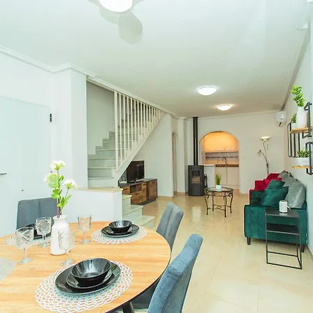 159 Cozy Adosado Alicante-holiday *