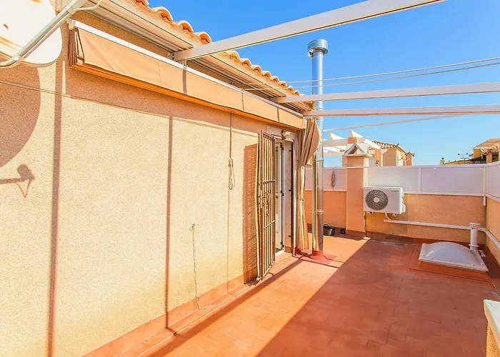 Semesterbostad 159 Cozy Adosado Alicante-holiday *