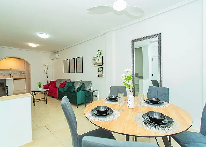 Semesterbostad 159 Cozy Adosado Alicante-holiday *